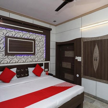 OYO 29411 Hotel Vanshika Agra  Buitenkant foto
