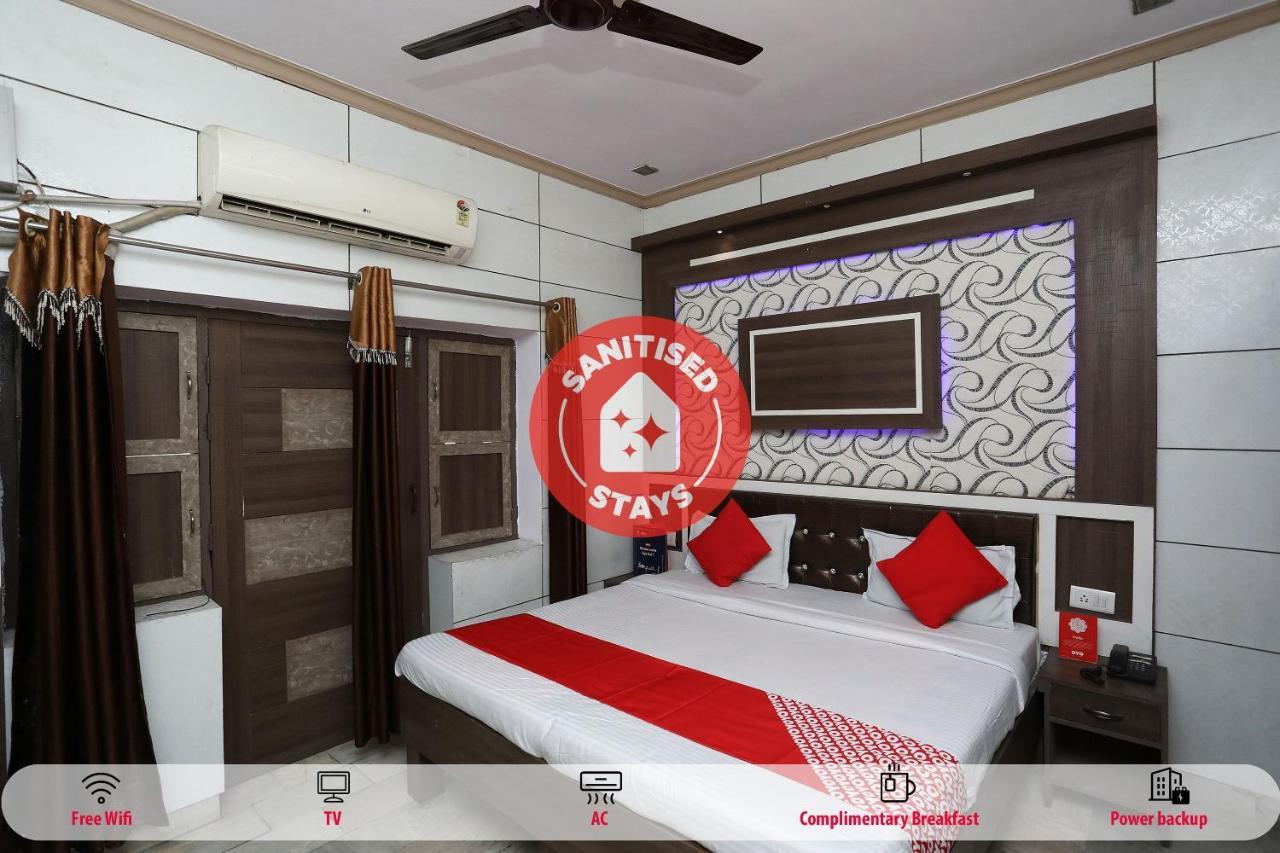 OYO 29411 Hotel Vanshika Agra  Buitenkant foto