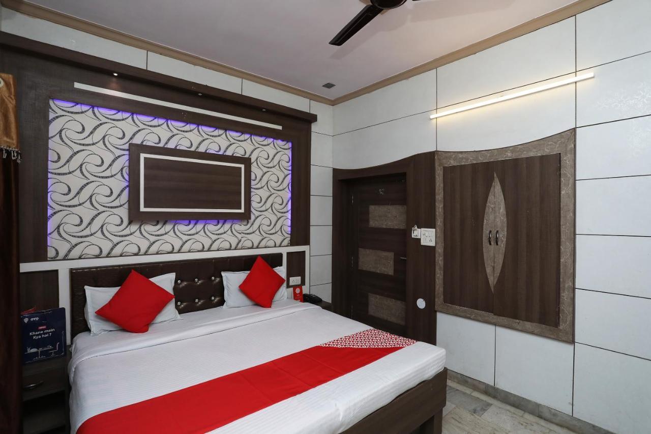 OYO 29411 Hotel Vanshika Agra  Buitenkant foto