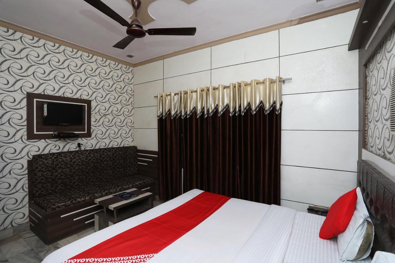 OYO 29411 Hotel Vanshika Agra  Buitenkant foto