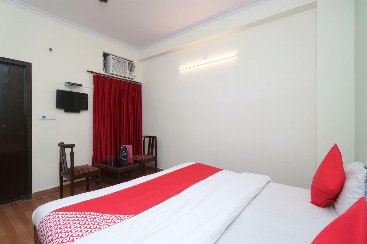 OYO 29411 Hotel Vanshika Agra  Buitenkant foto