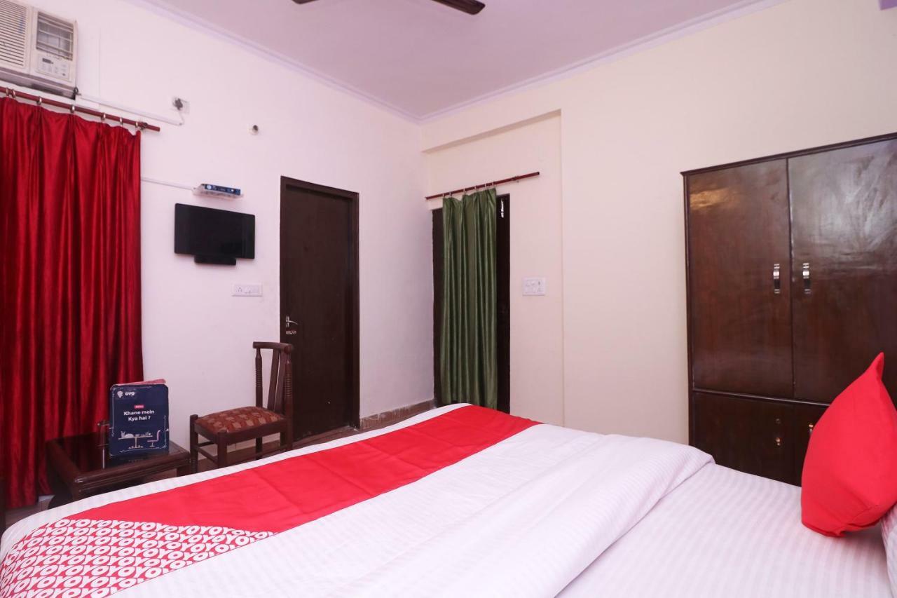 OYO 29411 Hotel Vanshika Agra  Buitenkant foto
