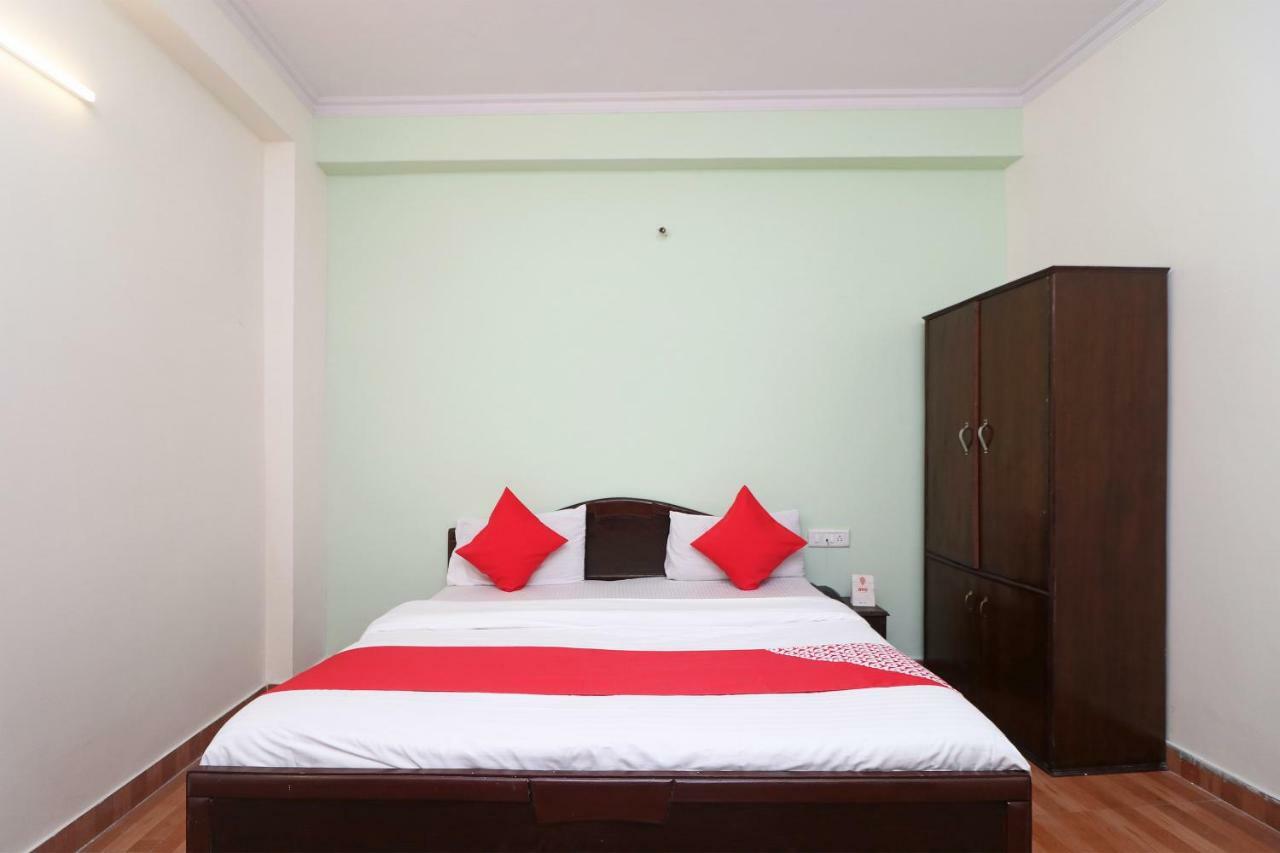 OYO 29411 Hotel Vanshika Agra  Buitenkant foto
