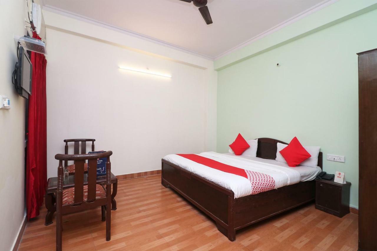 OYO 29411 Hotel Vanshika Agra  Buitenkant foto