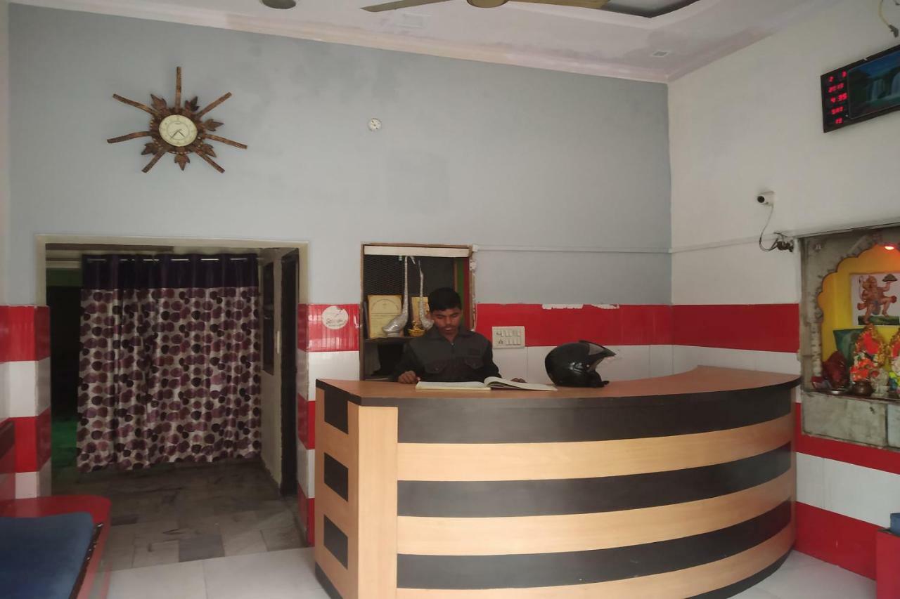 OYO 29411 Hotel Vanshika Agra  Buitenkant foto