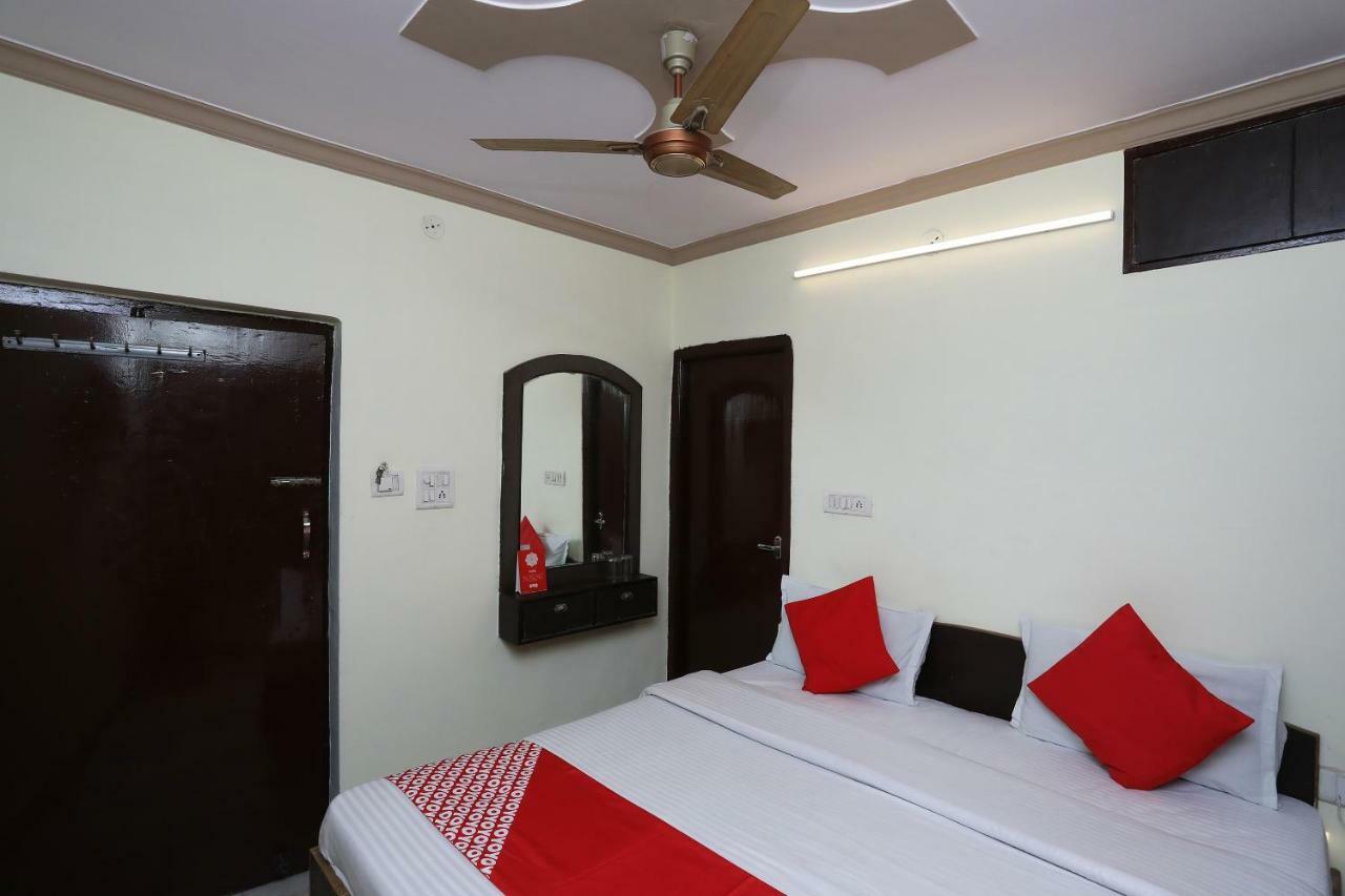 OYO 29411 Hotel Vanshika Agra  Buitenkant foto