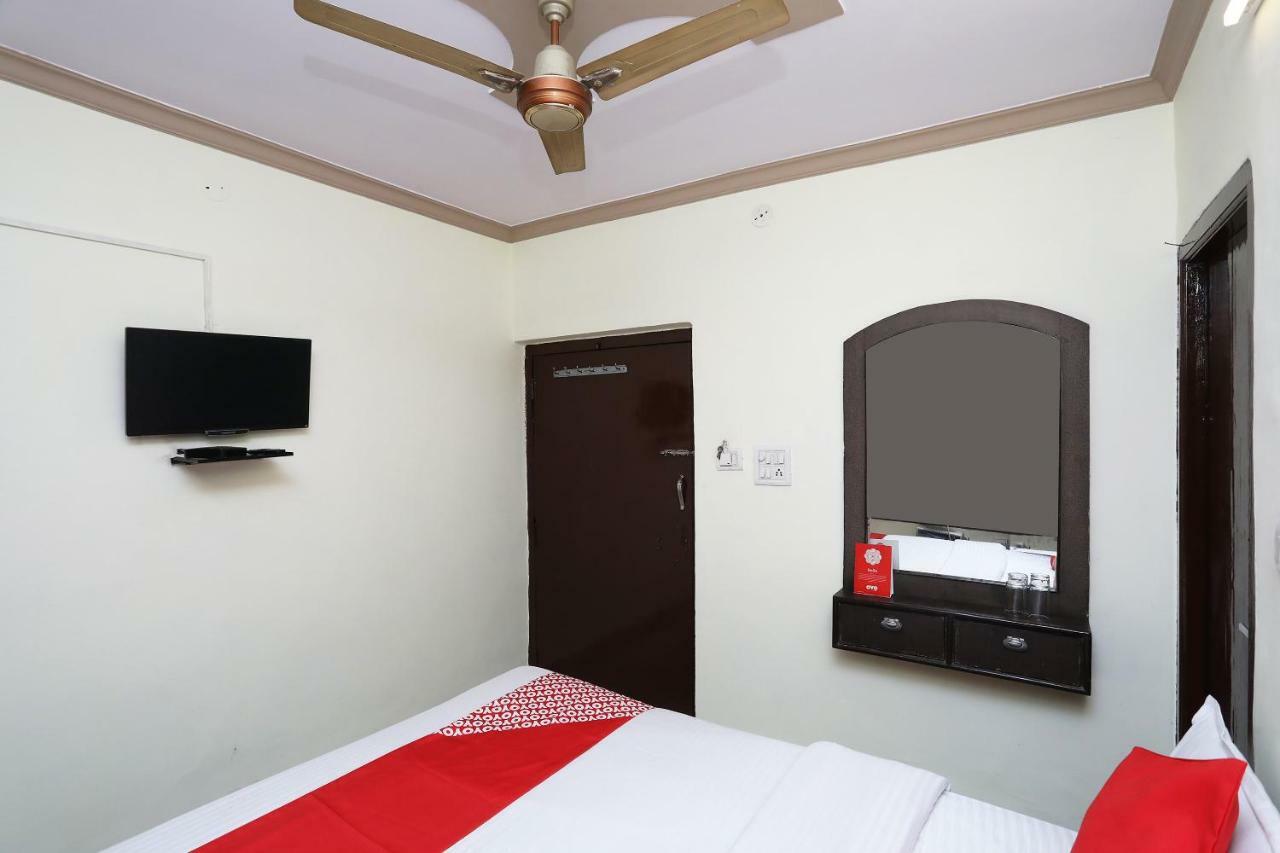 OYO 29411 Hotel Vanshika Agra  Buitenkant foto